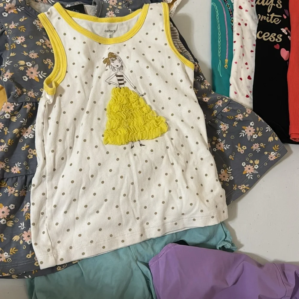 Bundle of a lot of girl shorts and shirts/tank tops 13 pieces - Picture 7 of 12